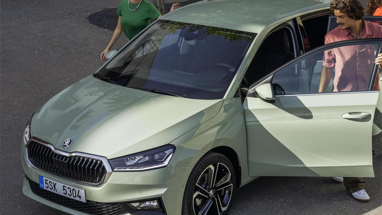  Škoda plus - s financováním CHYTŘE nyní tři servisní prohlídky zcela zdarma